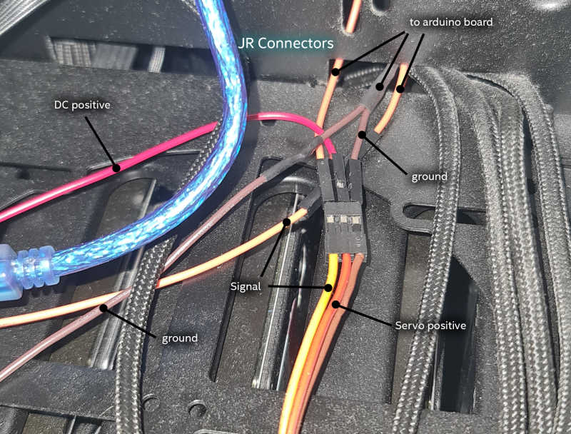 wiring of the servos to arduino and power supply